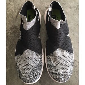 Women’s Nike Free RN Motion Flyknit 2017 Sneakers